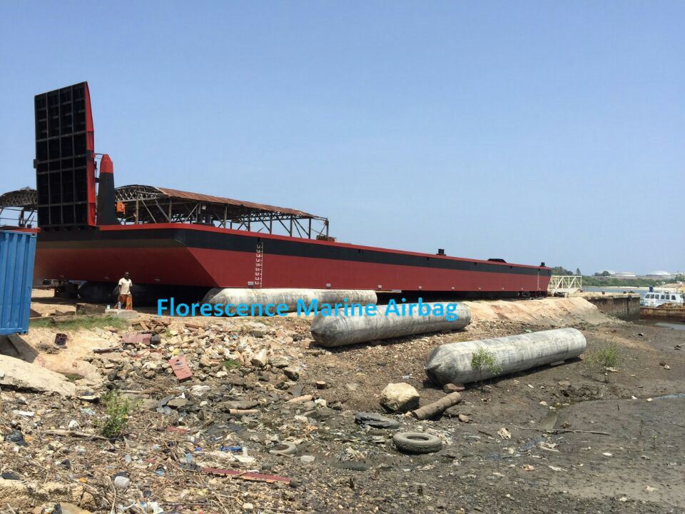 Florescence ship launching airbag in Tanzania_副本